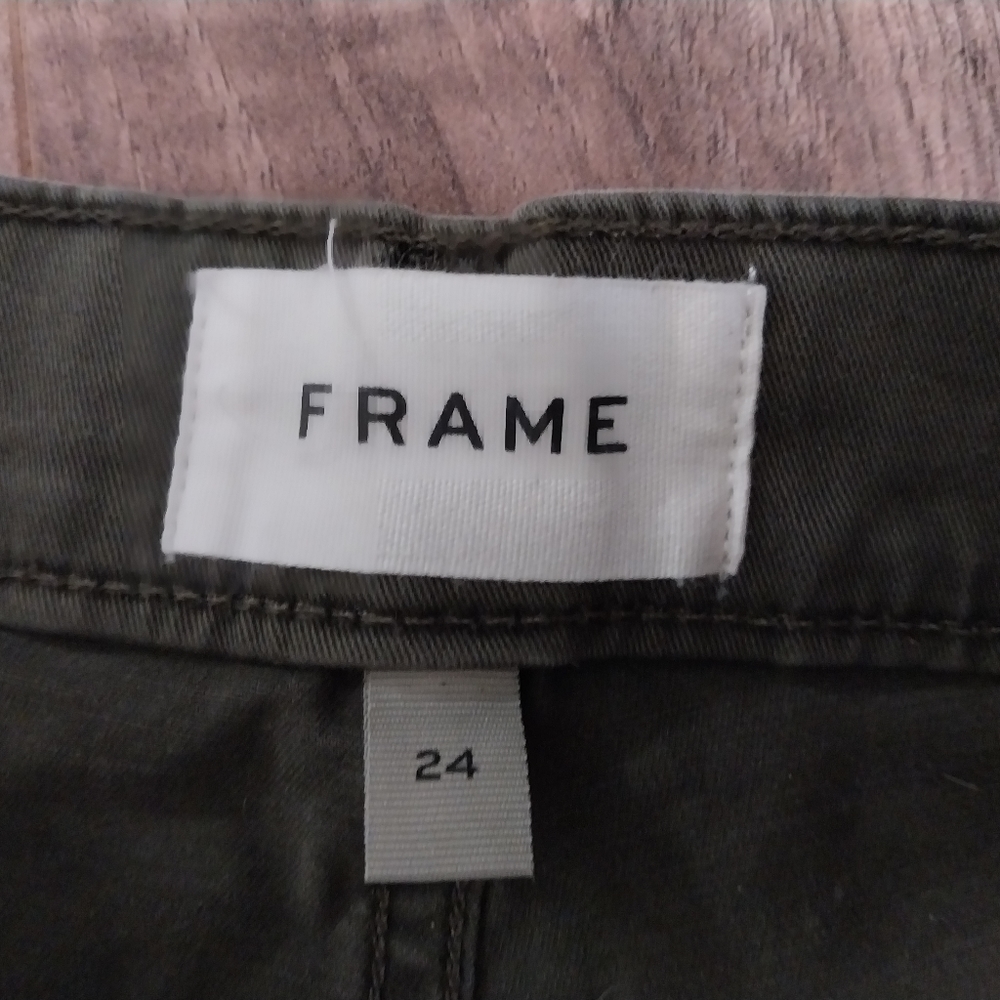 Frame Cargo Shorts - Picture 3 of 4